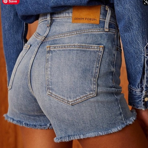 Aritzia Denim Forum Arlo Shorts | 23 - Picture 2 of 11